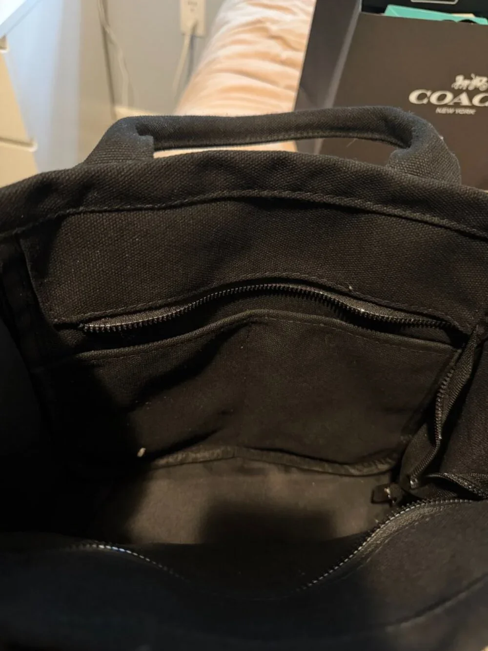 black small marc jacobs THE TOTEBAG